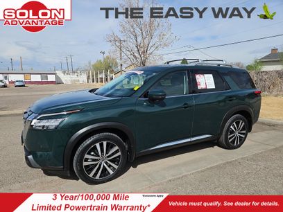 Used 2024 Nissan Pathfinder Platinum w/ Cargo Package