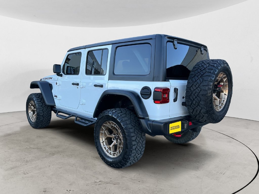 Used 2024 Jeep Wrangler Unlimited Rubicon AWD/4WD image 11