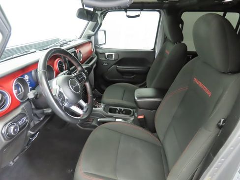 Used 2018 Jeep Wrangler Unlimited Rubicon image 17