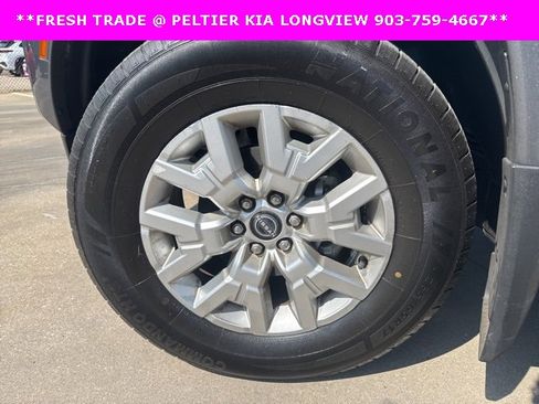 Used 2022 Nissan Frontier SV image 4