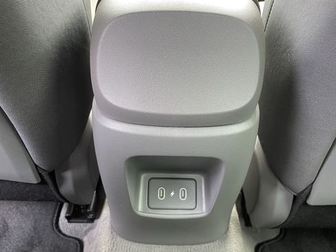 Used 2025 Hyundai Elantra SEL w/ Cargo Package FWD image 16