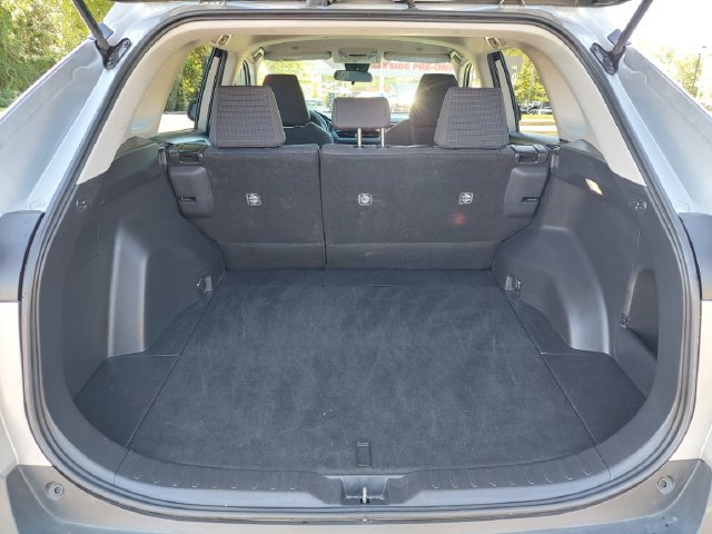 Used 2025 Toyota RAV4 LE AWD/4WD image 29