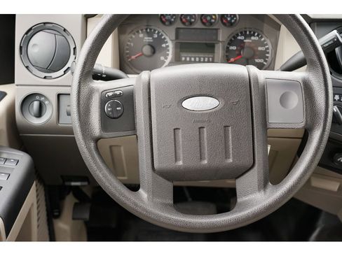 Used 2008 Ford F350 XL image 23