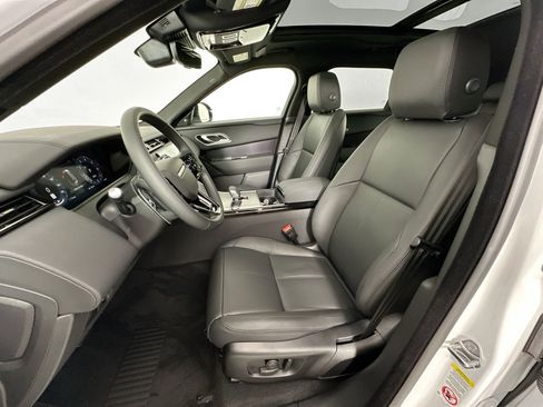 Used 2026 Land Rover Range Rover Velar Dynamic SE image 18