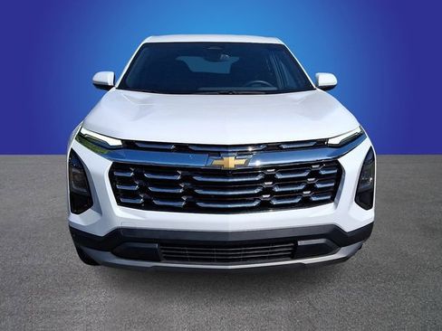 Used 2025 Chevrolet Equinox LT AWD/4WD image 2