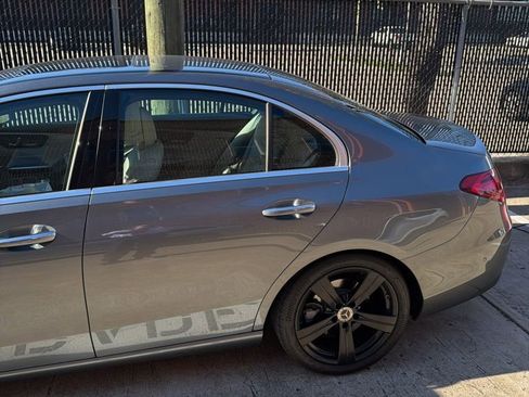 Used 2022 Mercedes-Benz C 300 4MATIC Sedan w/ Exclusive Trim Package image 18