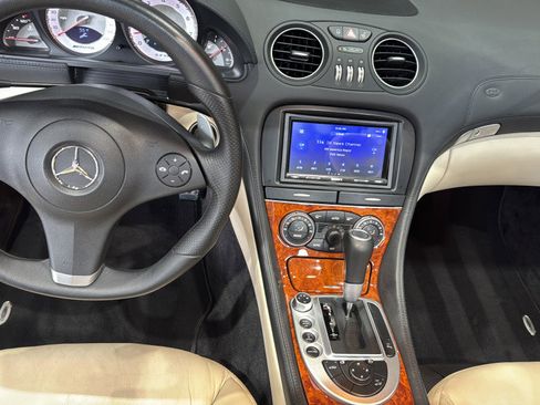 Used 2009 Mercedes-Benz SL 63 AMG SL 63 AMG image 29