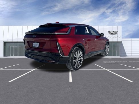 Certified 2024 Cadillac Lyriq Luxury w/ LPO, Floor Liner Package image 8