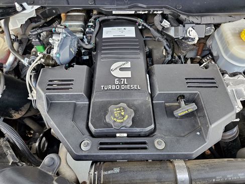 Used 2023 RAM 2500 Laramie AWD/4WD image 33