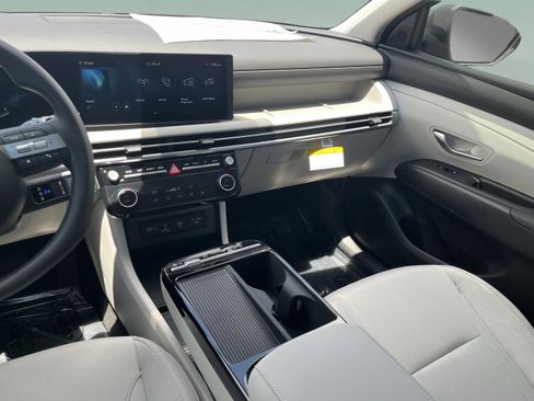 New 2026 Hyundai Tucson Blue SE AWD/4WD image 16