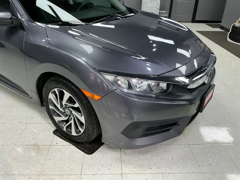 Used 2018 Honda Civic EX image 28