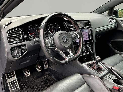 Used 2020 Volkswagen Golf 4-Door FWD image 17
