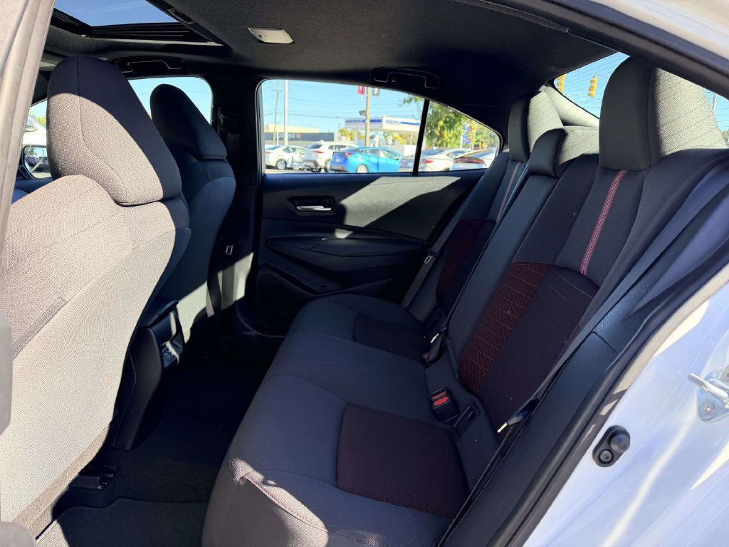 Certified 2025 Toyota Corolla SE w/ SE Premium Package FWD image 16