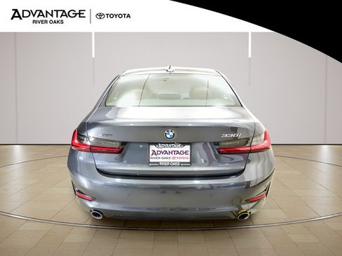 Used 2022 BMW 330i xDrive Sedan w/ Premium Package 2 AWD/4WD image 6