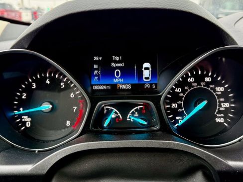 Used 2018 Ford Escape SE w/ SE Sync 3 Package image 18