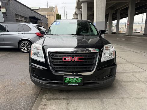 Used 2017 GMC Terrain SLE image 2