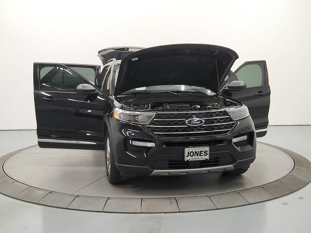 Used 2023 Ford Explorer XLT w/ Equipment Group 202A RWD image 11