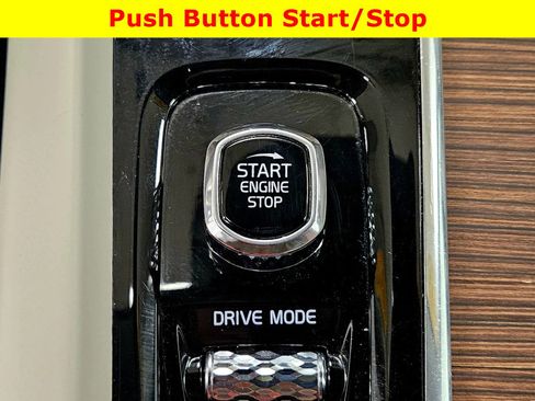 Used 2019 Volvo XC60 T8 Inscription w/ Advanced Package image 29