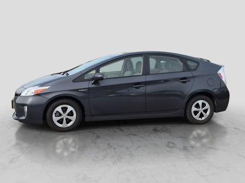 Used 2013 Toyota Prius Four FWD image 5