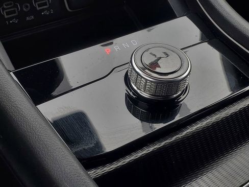 Used 2024 Jeep Grand Cherokee L Limited w/ Luxury Tech Group II image 32