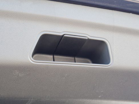 Used 2024 GMC Yukon SLT image 22