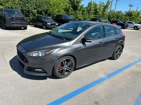 Used 2016 Ford Focus ST FWD image 14