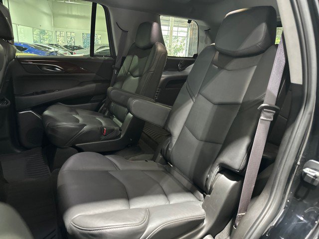 Used 2015 Cadillac Escalade Premium AWD/4WD image 7