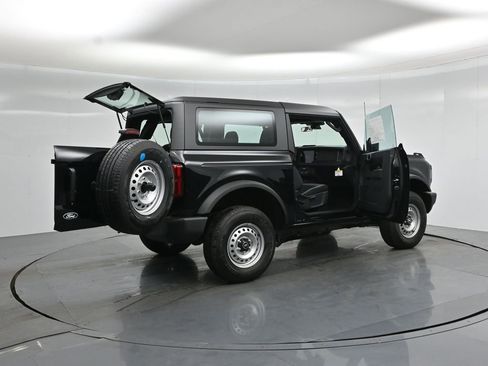 New 2026 Ford Bronco 2-Door AWD/4WD image 5
