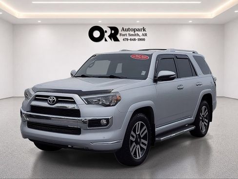Used 2020 Toyota 4Runner Limited AWD/4WD image 2