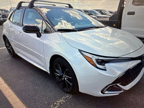 Used 2025 Toyota Corolla XSE FWD image 1