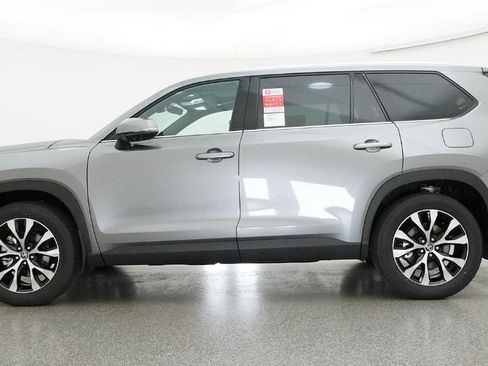 New 2026 Toyota Grand Highlander Hybrid MAX Limited image 13