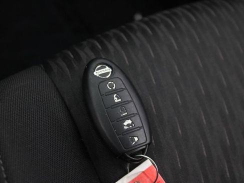 Certified 2020 Nissan Rogue SV FWD image 31