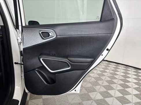 Used 2024 Kia Soul LX w/ Option Group 015 FWD image 26