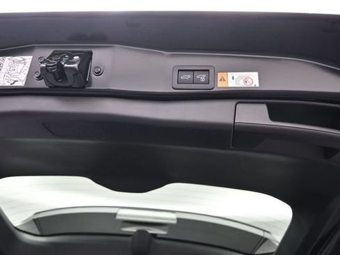 Used 2026 Toyota RAV4 XSE w/ Panoramic Sun Roof Package AWD/4WD image 36