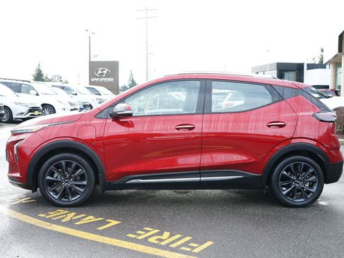 Used 2022 Chevrolet Bolt EUV Premier w/ Launch Edition image 8