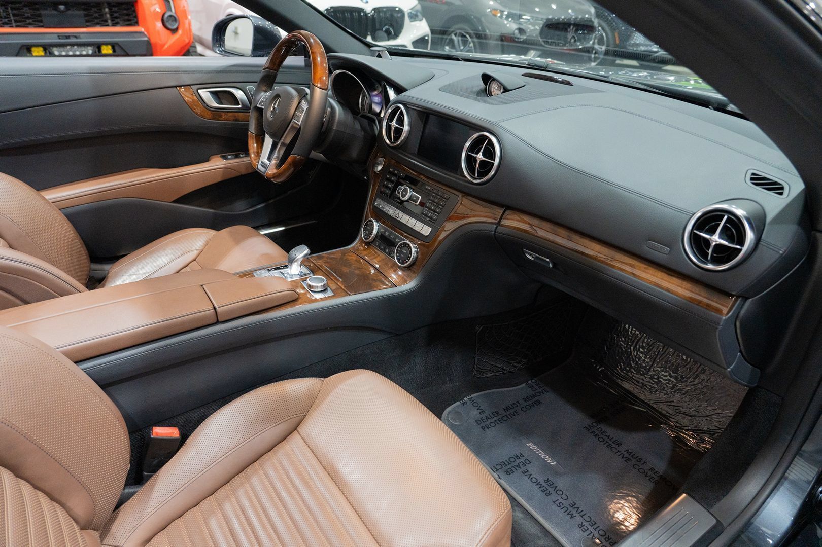 Used 2013 Mercedes-Benz SL 550 image 23