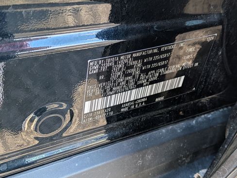 Used 2025 Toyota RAV4 XLE image 35