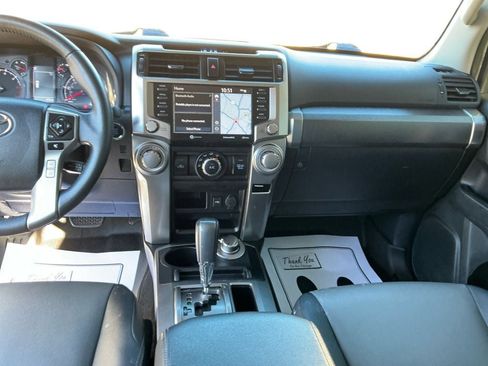 Used 2021 Toyota 4Runner SR5 Premium image 11
