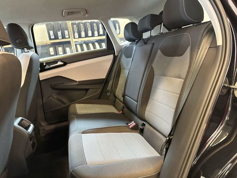 Used 2025 Volkswagen Taos S image 19