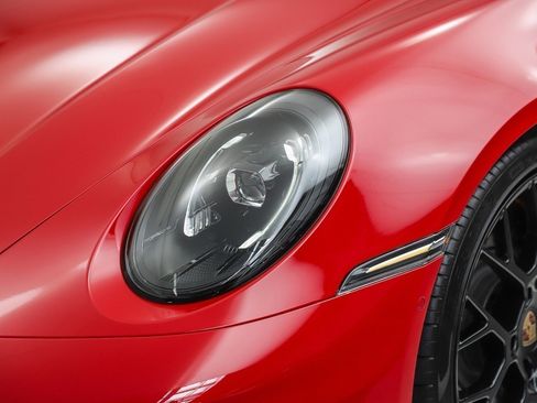 Used 2025 Porsche 911 Carrera S RWD image 9