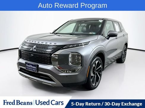 Used 2022 Mitsubishi Outlander SE FWD image 3