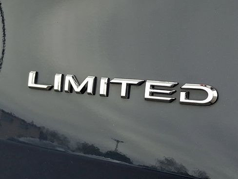 Used 2024 Toyota Grand Highlander AWD image 32
