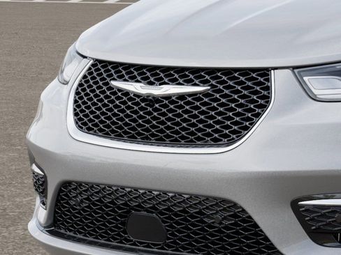 New 2026 Chrysler Pacifica Select AWD/4WD image 12