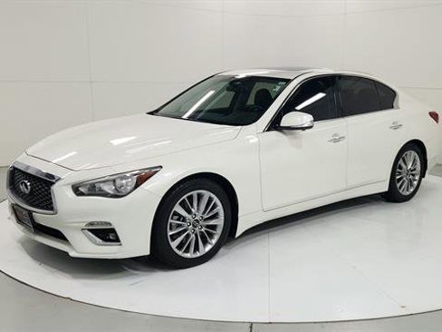 Used 2021 INFINITI Q50 Luxe image 3