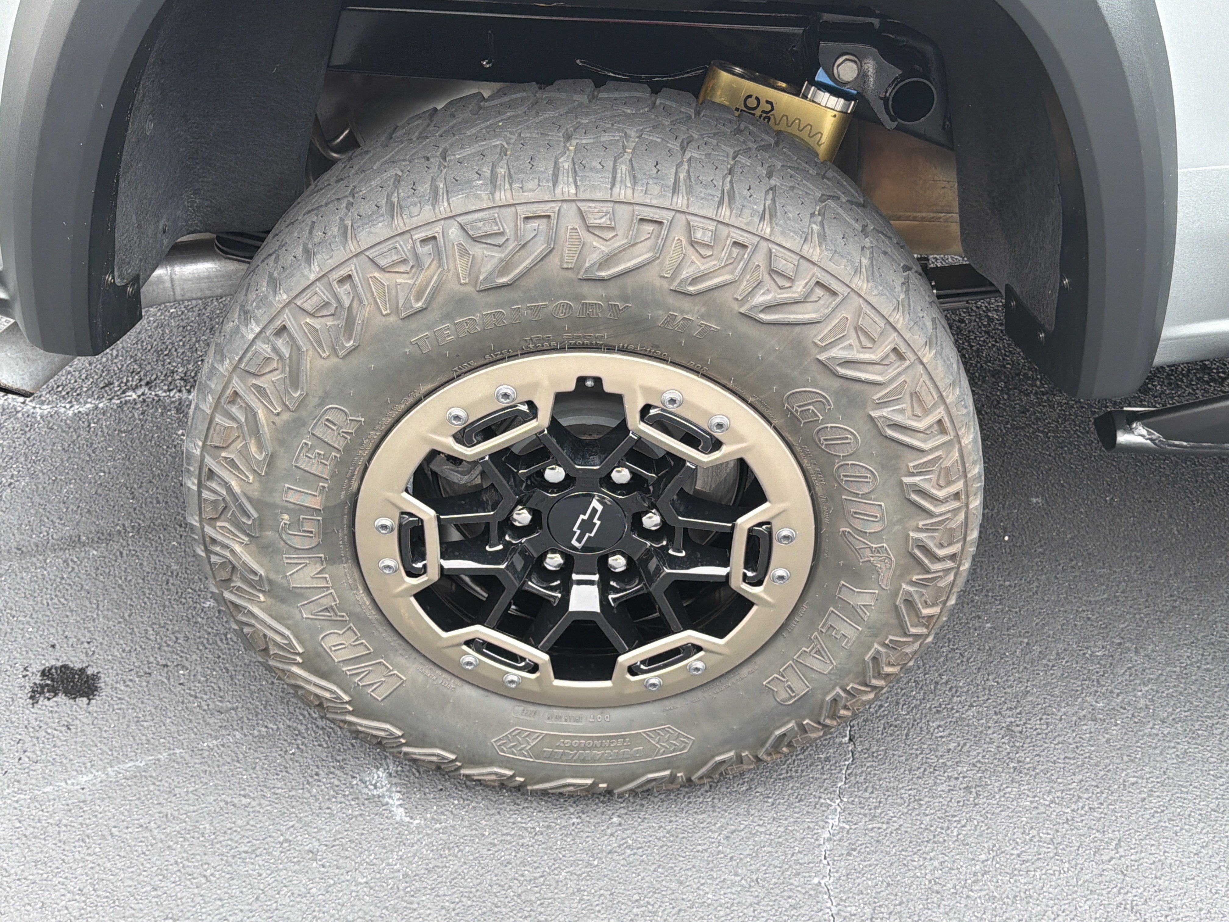 Used 2023 Chevrolet Colorado ZR2 w/ Desert Boss Special Edition AWD/4WD image 17