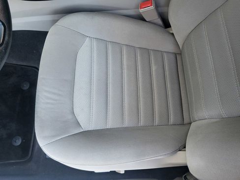 Used 2020 Ford Fusion SE image 15