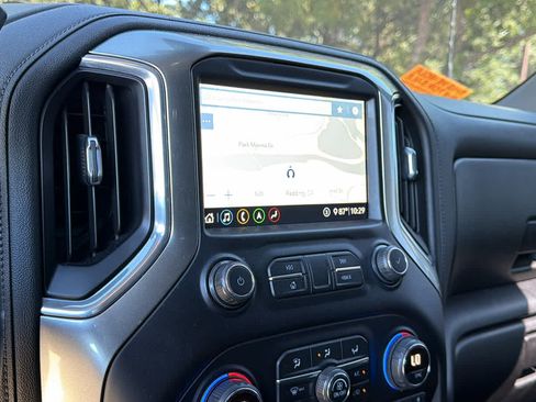 Used 2020 Chevrolet Silverado 2500 LTZ w/ LTZ Plus Package AWD/4WD image 14