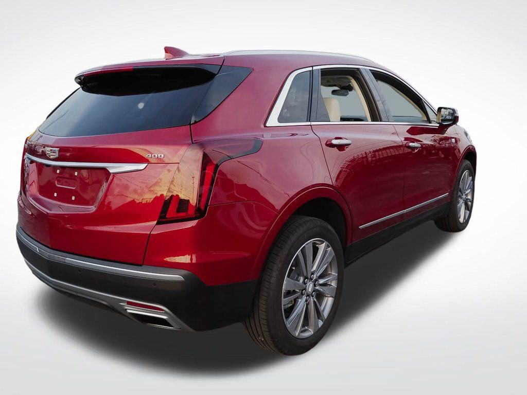 Certified 2025 Cadillac XT5 Premium Luxury FWD image 7