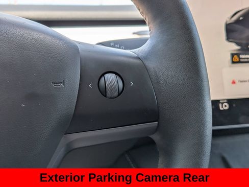 Used 2024 Tesla Model Y Long Range AWD/4WD image 14