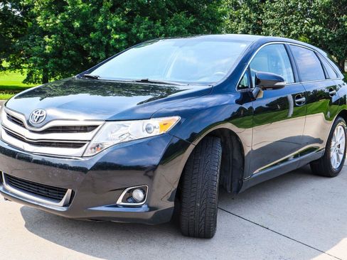 Used 2013 Toyota Venza XLE w/ XLE Premium Pkg AWD/4WD image 3